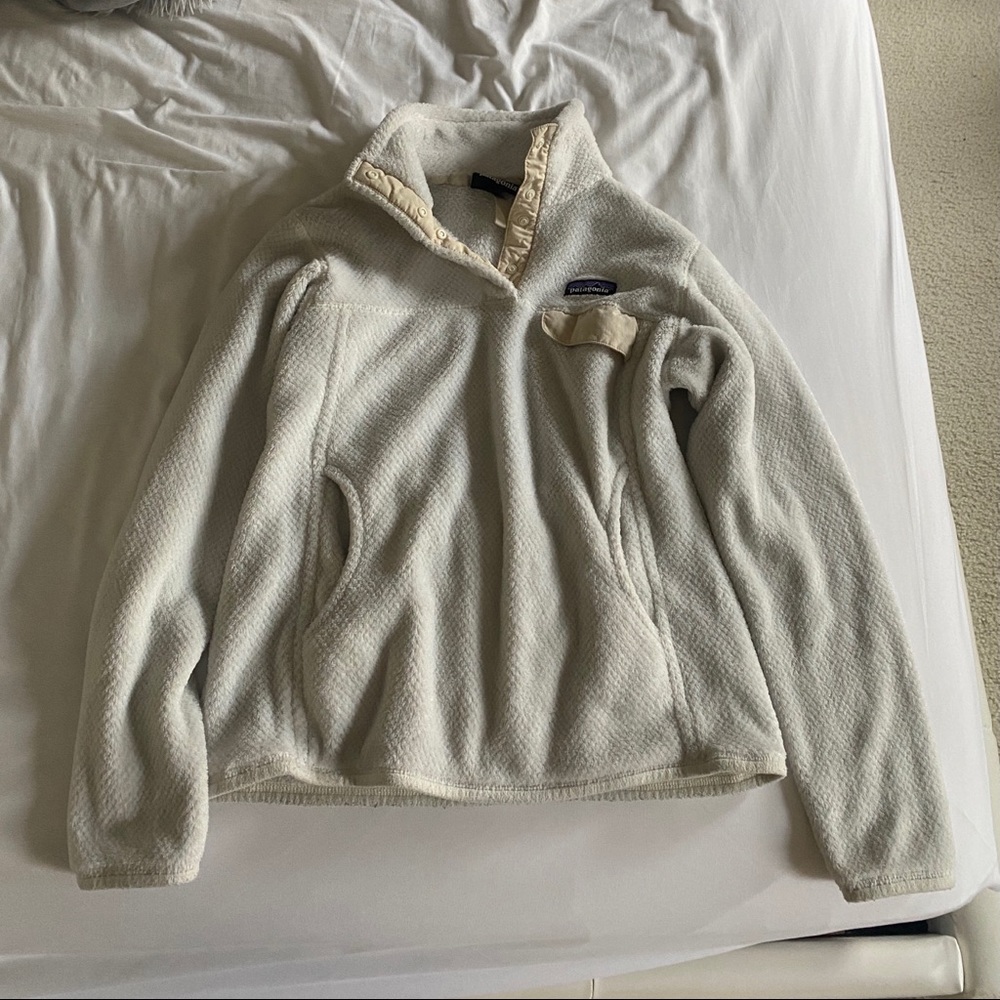 White Patagonia Women's Re-Tool Fleece Pullover